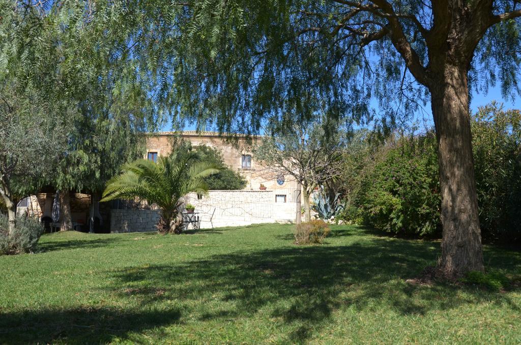 Casina Di Grotta Di Ferro Vendégház Santa Croce Camerina Kültér fotó
