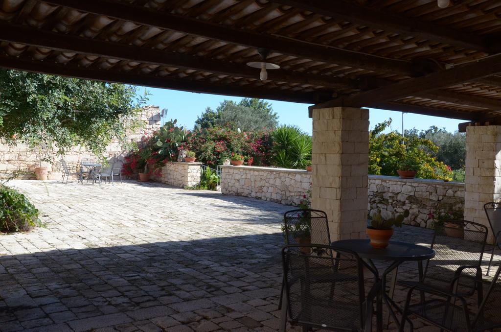 Casina Di Grotta Di Ferro Vendégház Santa Croce Camerina Kültér fotó