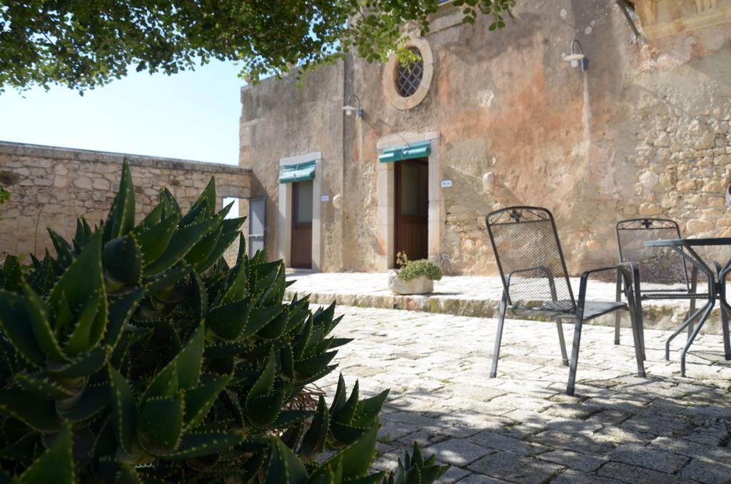Casina Di Grotta Di Ferro Vendégház Santa Croce Camerina Kültér fotó