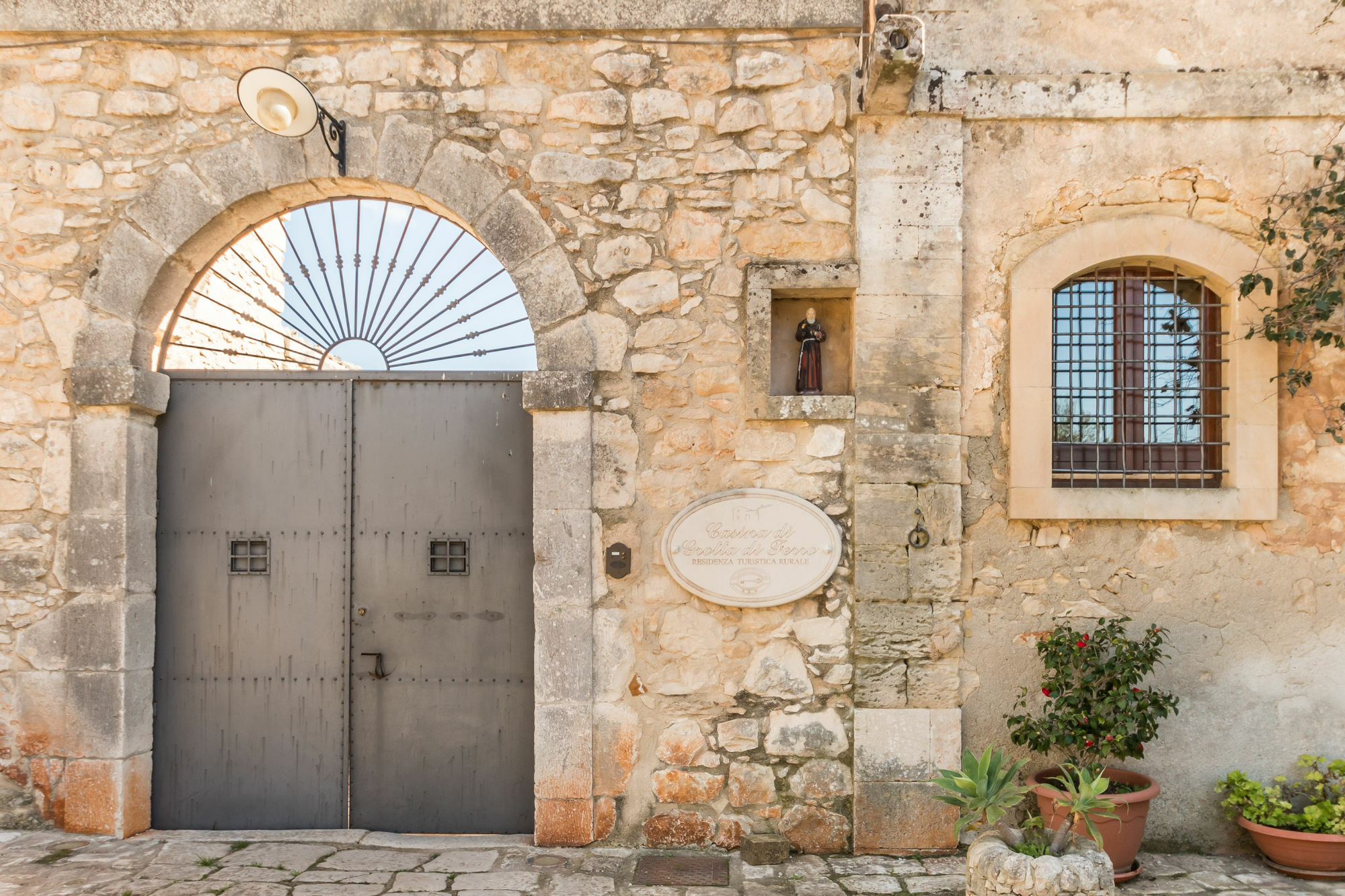 Casina Di Grotta Di Ferro Vendégház Santa Croce Camerina Kültér fotó